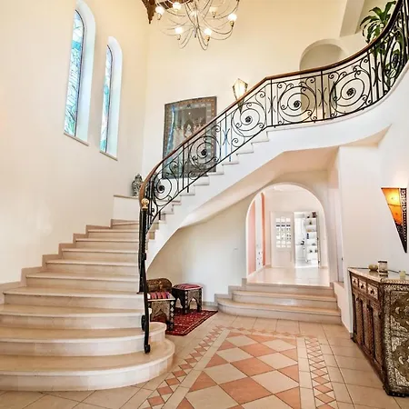 Nenufa By * 阿尔布费拉